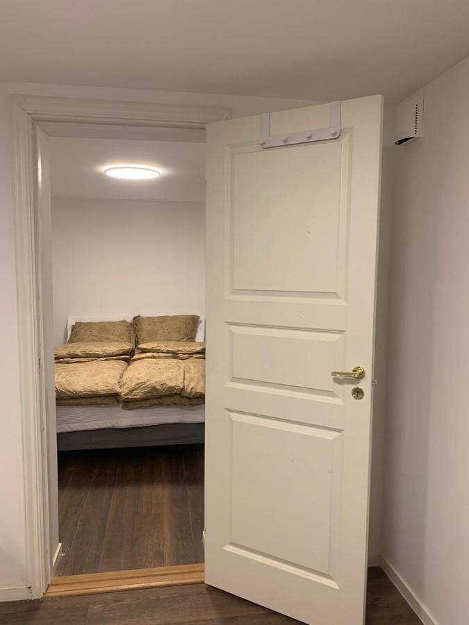 Beautiful 2 Rooms Apartment In Klofta,Near Oslo Airport& Oslo Exterior photo